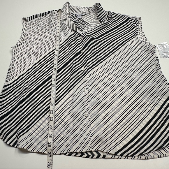 Nine West Black and White Diagonal Striped Sleeveless Workwear Blouse Plus 0XL - Picture 7 of 7
